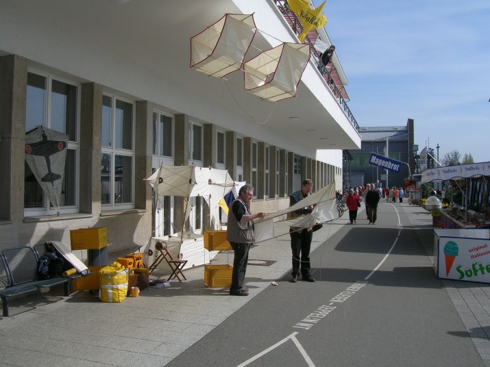 Historical Kite Workshop 0802