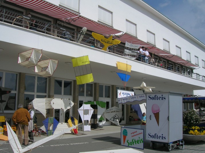 Historical Kite Workshop 0802