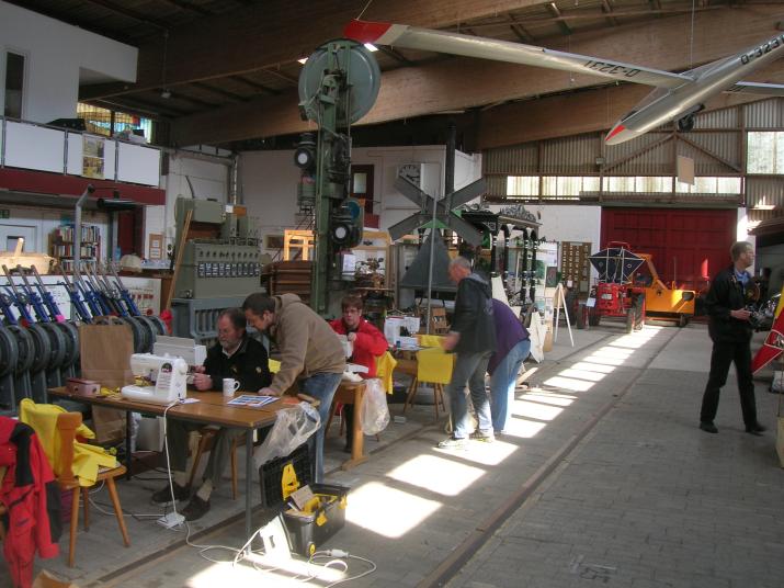 Historical Kite Workshop 2010