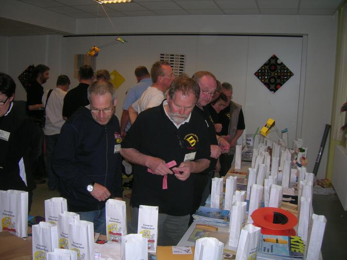 Historical Kite Workshop 2010